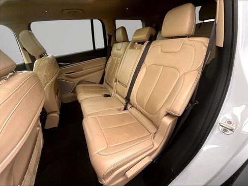 Used 2021 Jeep Grand Cherokee L Limited AWD/4WD image 18