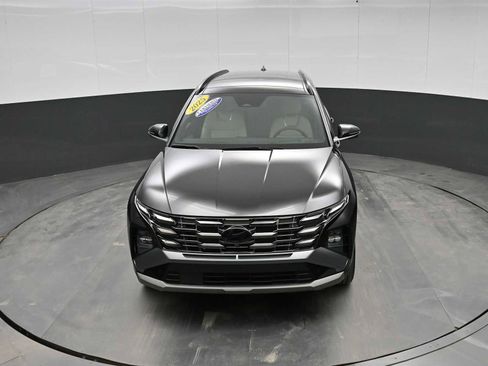 Certified 2025 Hyundai Tucson Limited AWD/4WD image 26