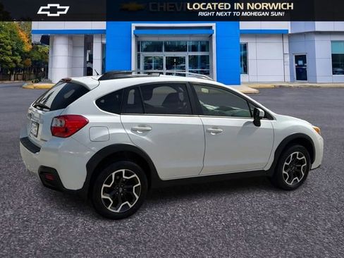 Used 2017 Subaru Crosstrek 2.0i Premium AWD/4WD image 5