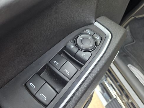 Used 2023 GMC Sierra 1500 SLT w/ SLT Premium Plus Package AWD/4WD image 24