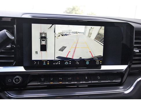 Used 2024 Chevrolet Silverado 2500 High Country w/ High Country Premium Package image 21