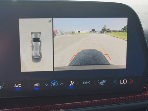Used 2024 Chevrolet Traverse Z71 w/ Enhanced Driving Package AWD/4WD image 8