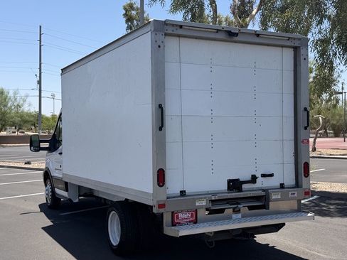 Used 2019 Ford Transit 350 156 DRW RWD image 3