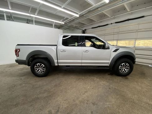 Used 2018 Ford F150 Raptor w/ Equipment Group 802A Luxury image 7
