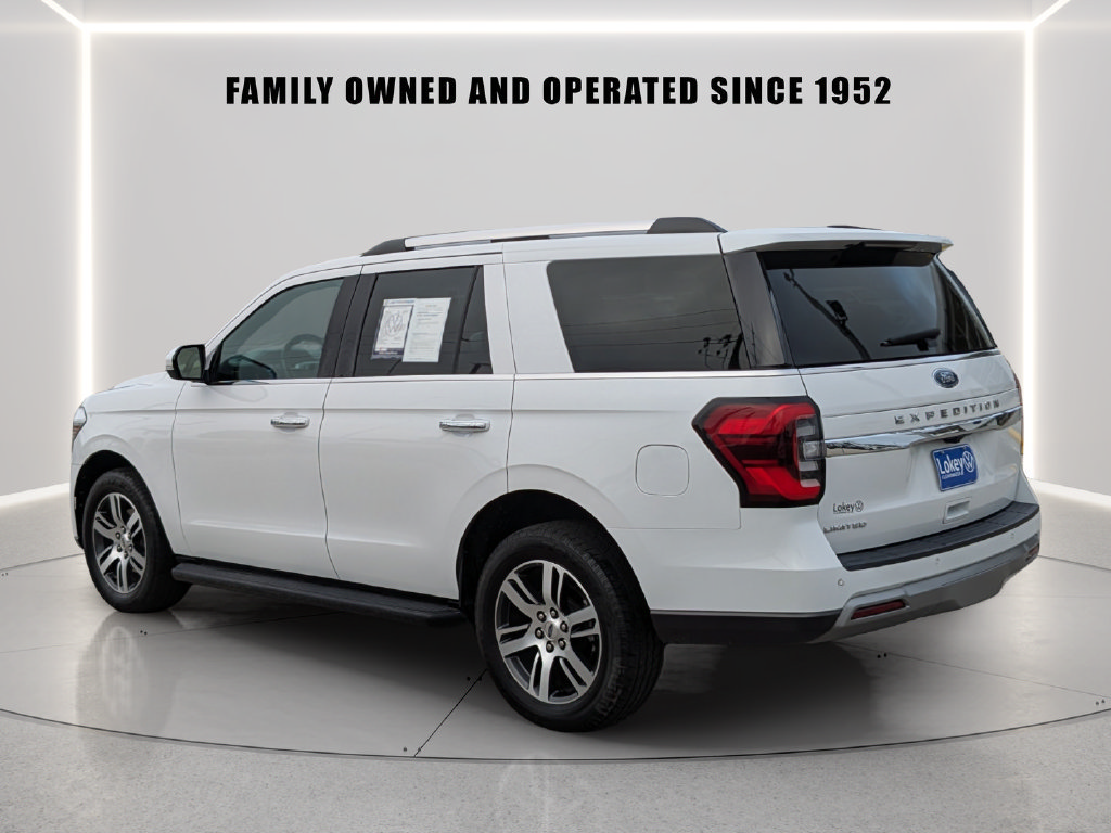 Used 2024 Ford Expedition Limited RWD image 4