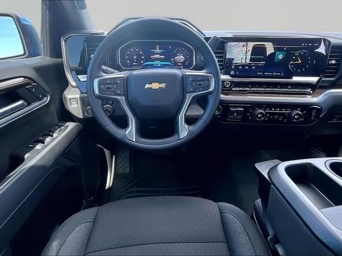 Used 2026 Chevrolet Silverado 1500 LT RWD image 5