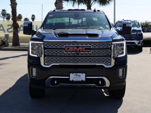 Used 2021 GMC Sierra 2500 Denali w/ Denali Ultimate Package image 2