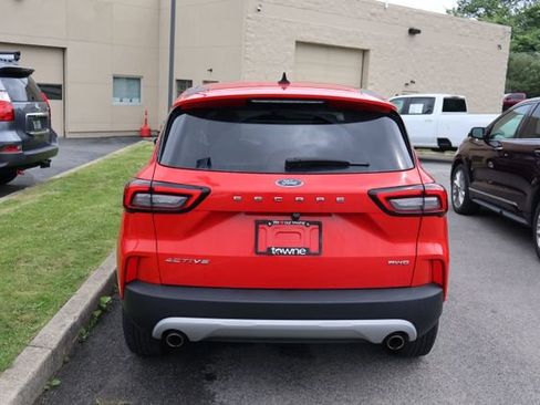 Used 2024 Ford Escape Active AWD/4WD image 3