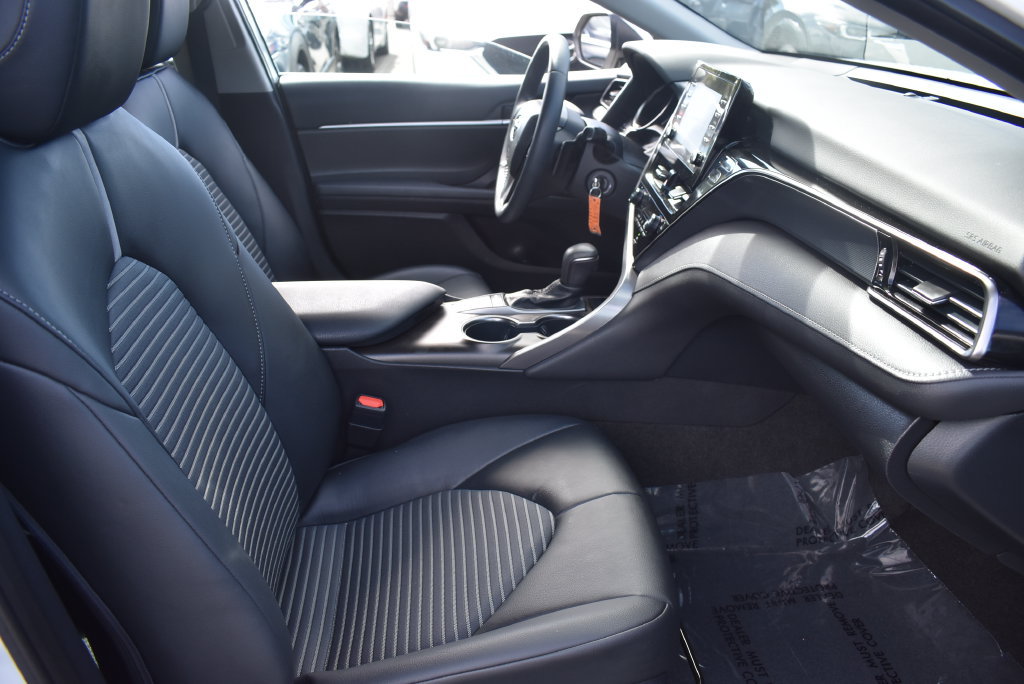 Used 2023 Toyota Camry SE FWD image 10
