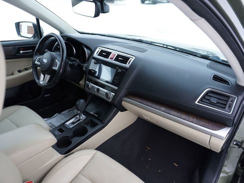 Used 2017 Subaru Outback 3.6R Limited image 9