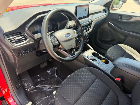 Used 2024 Ford Escape Active AWD/4WD image 28