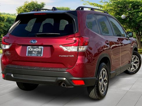 Used 2024 Subaru Forester Premium image 6