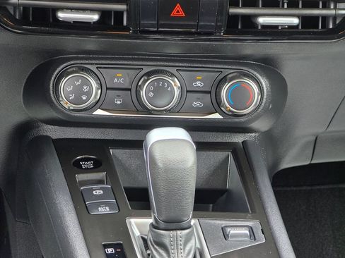 Used 2025 Nissan Kicks S FWD image 17