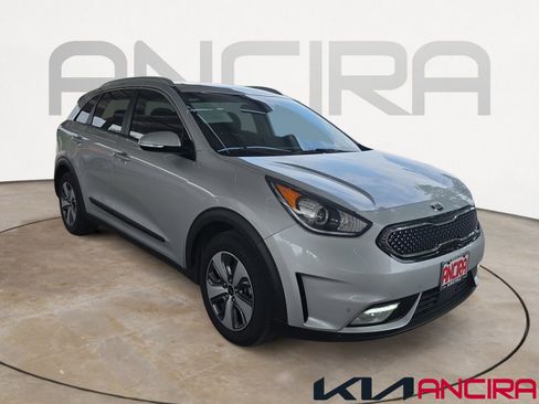Used 2019 Kia Niro EX w/ Option Group 040 FWD image 1