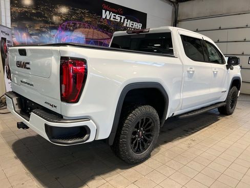Used 2022 GMC Sierra 1500 AT4X image 7