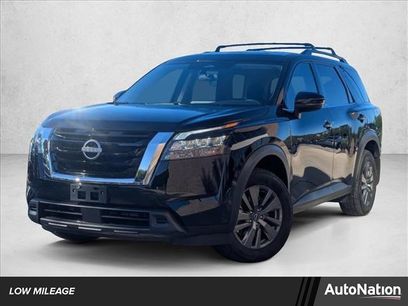 Used 2024 Nissan Pathfinder SV w/ SV Premium Package