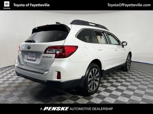 Used 2016 Subaru Outback 2.5i Limited AWD/4WD image 5