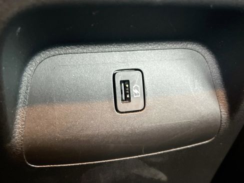 Used 2022 Nissan Sentra SR w/ Trunk Package image 25