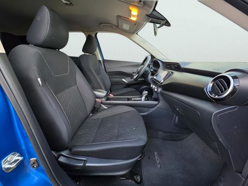 Used 2023 Nissan Kicks SV image 31