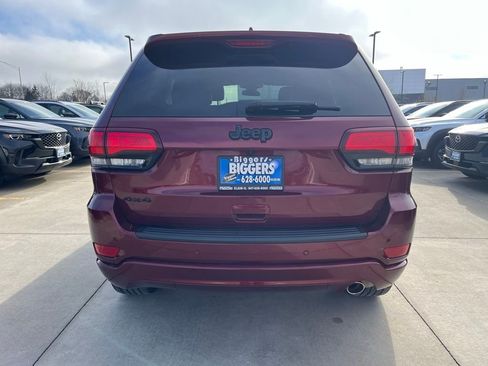 Used 2021 Jeep Grand Cherokee Laredo X image 8