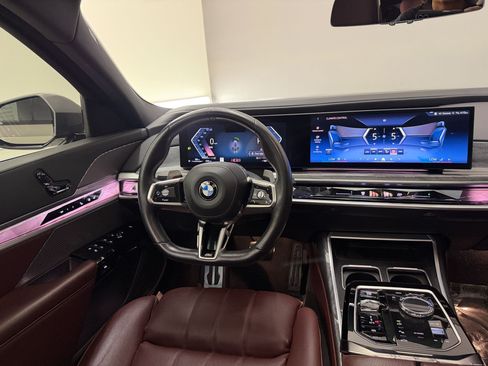 Used 2023 BMW 740i RWD image 28