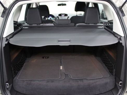 Used 2016 Ford C-MAX SE image 18