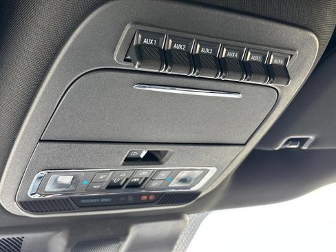 Used 2025 Ford F250 Platinum AWD/4WD image 41