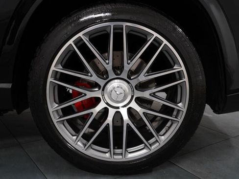 Used 2025 Mercedes-Benz GLS 63 AMG 4MATIC image 39