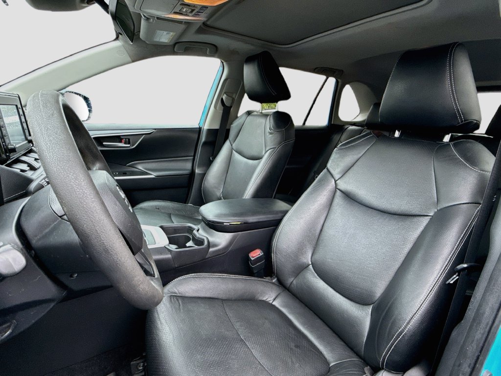 Used 2019 Toyota RAV4 XLE FWD image 38