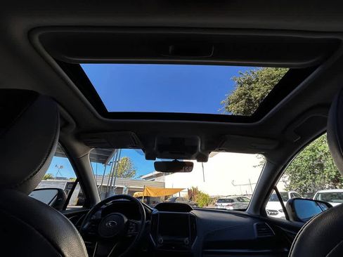 Used 2022 Subaru Crosstrek 2.5i Sport w/ Moonroof Package AWD/4WD image 11