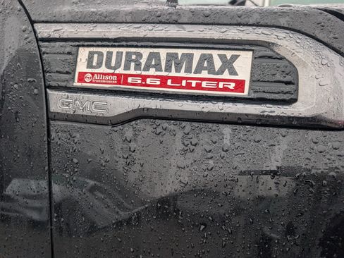 Used 2023 GMC Sierra 2500 AT4 w/ AT4 Preferred Package image 10