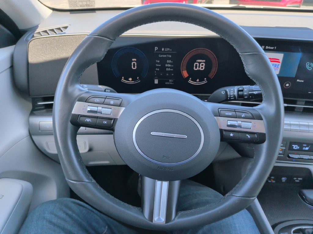 Used 2024 Hyundai Kona SEL AWD/4WD image 23