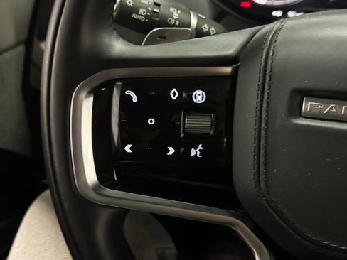 Used 2024 Land Rover Range Rover Sport SE image 32