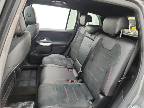 Used 2023 Mercedes-Benz GLB 250 image 16