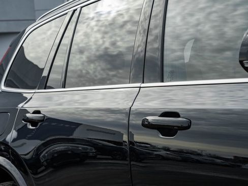 Certified 2024 Volvo XC90 T8 Ultimate w/ Protection Package image 16