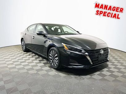 Used 2024 Nissan Altima 2.5 SV