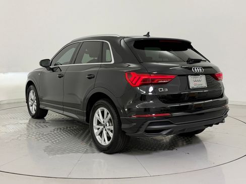 Certified 2025 Audi Q3 2.0T Premium image 3