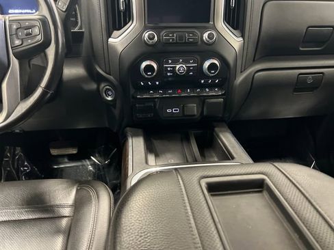 Used 2022 GMC Sierra 1500 Denali w/ Denali Reserve Package image 12