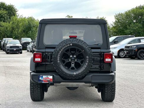Used 2022 Jeep Wrangler Unlimited Sport AWD/4WD image 14