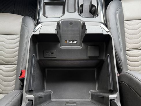 Used 2024 Chevrolet Silverado 1500 ZR2 image 23