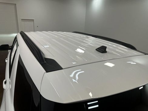 Used 2022 Ford Explorer XLT image 54