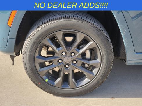 New 2026 Jeep Grand Cherokee L Limited image 11