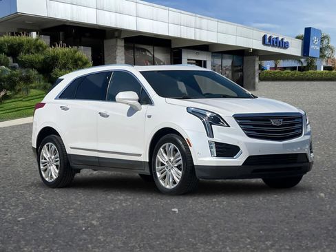 Used 2017 Cadillac XT5 Premium Luxury w/ Driver Assist Package image 10