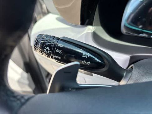 Used 2024 Hyundai Palisade SEL FWD image 15
