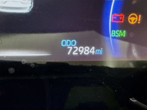 Used 2023 Toyota RAV4 XLE AWD/4WD image 5