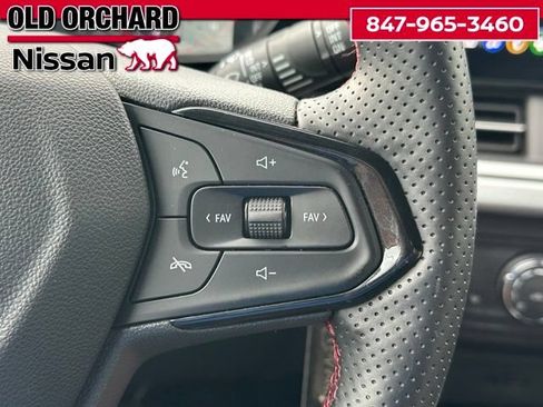 Used 2025 Chevrolet Trax RS w/ Driver Confidence Package FWD image 18