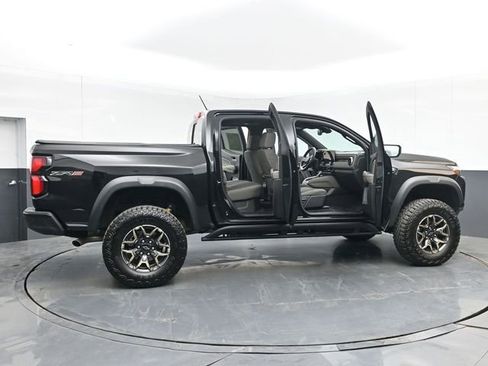 Used 2024 Chevrolet Colorado ZR2 AWD/4WD image 49