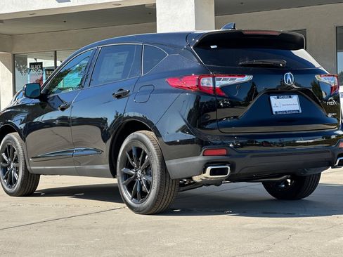 New 2025 Acura RDX SH-AWD image 6