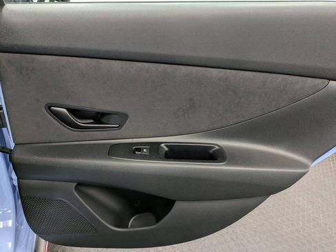 Used 2025 Hyundai Elantra N Base image 25