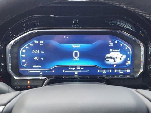 Used 2023 Chevrolet Silverado 1500 ZR2 w/ Technology Package image 7